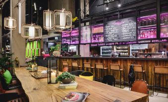 Moxy Poznan Airport