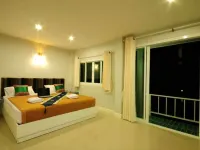 Baan Chay Namm Resort Hotels in Bang Sao Thong