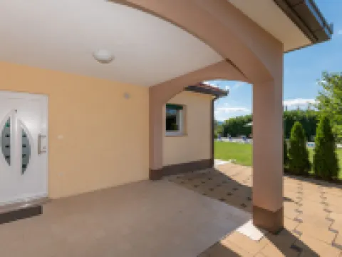 Six Brothers Hotels in Opcina Prolozac