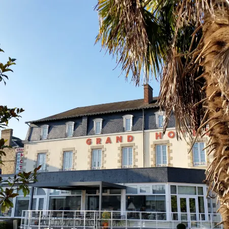 Le Grand Hôtel de Mayenne - Logis hôtels Restaurant