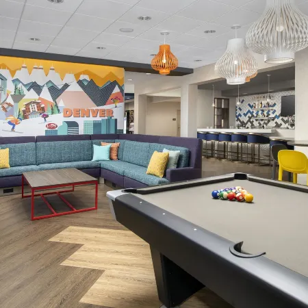 Tru by Hilton Denver Airport Tower Road