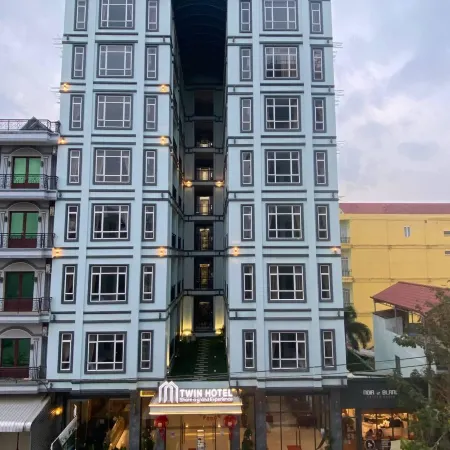 Twin Hotel Kampot