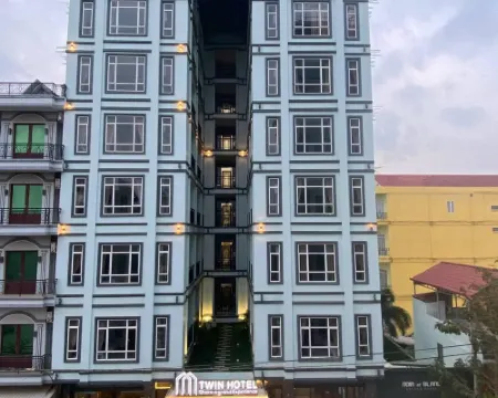 Twin Hotel Kampot Hotels in Kampot