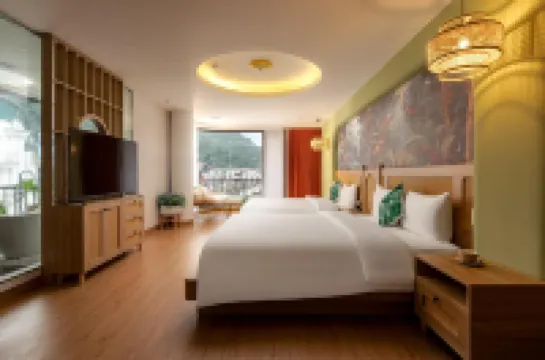Tropical Paradise Sapa Hotel & Tour