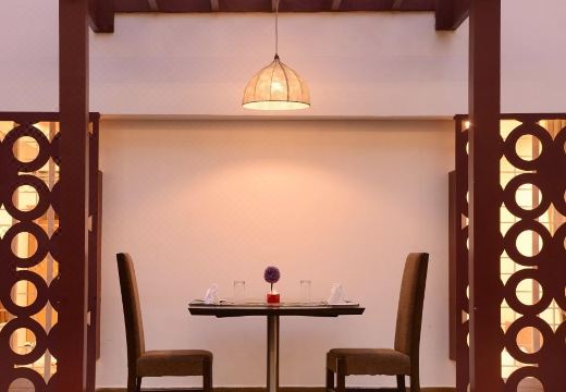 클라크 인 함피