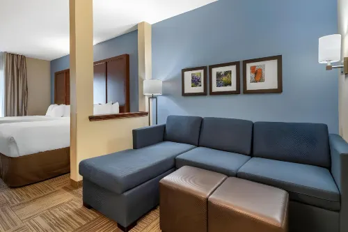 Comfort Suites