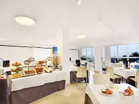 Hotel Albahía - breakfast
