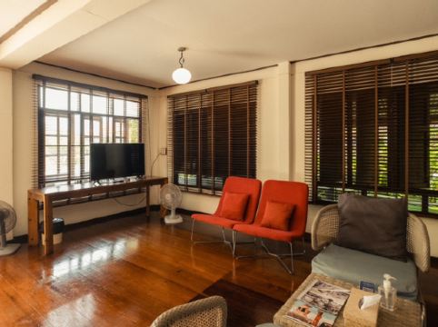 บ้านแควอ้อม บูติค โฮมสเตย์ อัมพวา