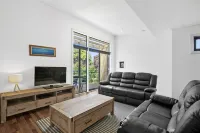 Apartment 36 Pacific Apartments Hotels in Lorne
