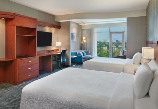 Courtyard Ottawa East