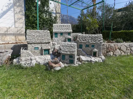 Apartment in Katel Gomilica Near Beach