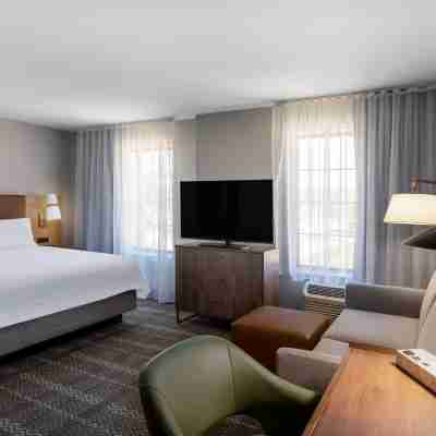 Staybridge Suites West des Moines by IHG Rooms