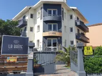 Hôtel la Baïne Hotels near E.Leclerc Capbreton