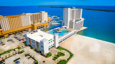 Margaritaville Resort Biloxi Отели рядом с достопримечательностью «Biloxi Small Craft Harbor»