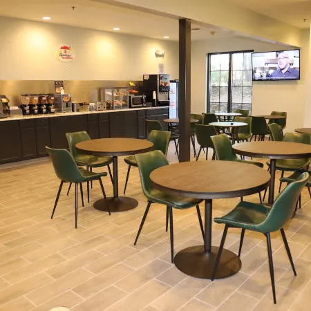 Super 8 by Wyndham High Point/Greensboro