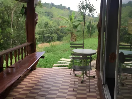 Klongsai Hills Отели рядом с достопримечательностью «Wat Khao Phaeng Ma»