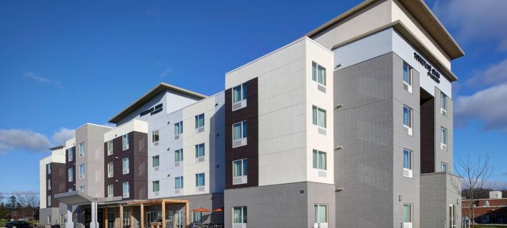 TownePlace Suites Grand Rapids Airport Hotele w: Kent County