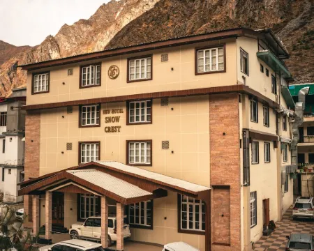 New Hotel Snow Crest Hotels in Chamoli
