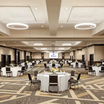 Hilton Knoxville Airport