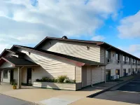 Super 8 by Wyndham Twinsburg/Cleveland Area فنادق في Macedonia