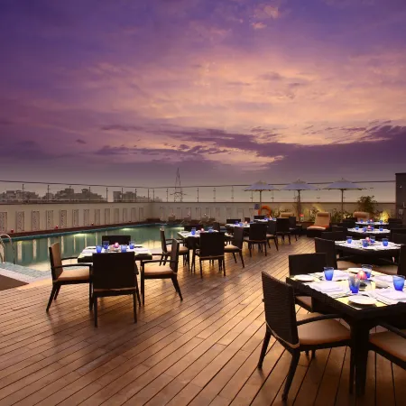 Mahagun Sarovar Portico Suites