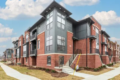 Free Golf Cart! Luxe Townhome Near Grand Park! Hotels near D24