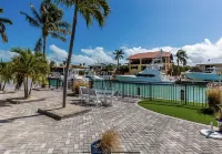 Family & Pet-Friendly Duck Key Home – Heated Pool, 90’ Dock, Ocean Access