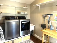 Bucolic views, spacious great room, short walk to center of town!