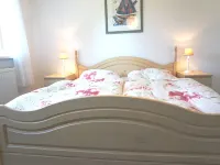Apartment with fireplace on the Rennsteig in the Thuringian Forest Hotels in Friedrichroda