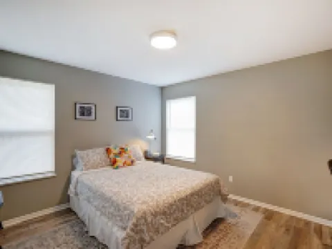 ChampionHill - Pick & Roll into Spooky Nook 2Bd Townhome with Off Street Parking Hotele w: Hamilton