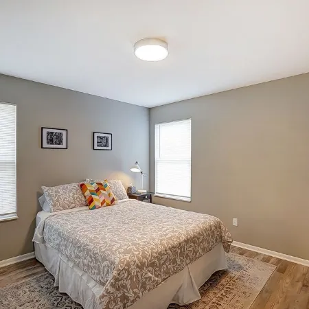 ChampionHill - Pick & Roll into Spooky Nook 2Bd Townhome with Off Street Parking