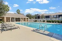 Fabulous Foley near the beach, ball fields, & OWA