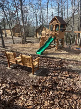 Cozy Log Cabin on Table Rock Lake - The Timbers Cabin #8