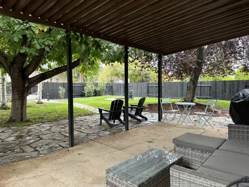 Luxury lower level , pet friendly, fully fenced yard