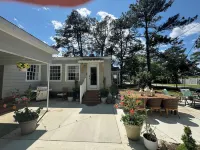 Cape Cod cottage close to Prembroke Creek Hotels in Edenton