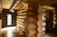 3 acre Lake, Farm Animals Petting Zoo, Horses and Horseback Riding, Room to roam