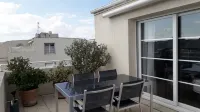 Superbe Appartement Tout Confort Deux Chambres Avec Terrasse et Vélos Fournis