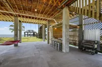 LAKE House with Private Heated Pool, Great for Family Gatherings. Best View!