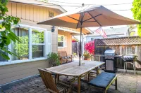 Monterey Co. Bungalow Near the Ocean - 2 Free Aquarium Passes Included!