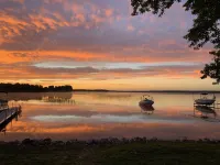 Waterfront MI Cottage on Douglas Lake between Petoskey & Mackinaw City - 3-Star