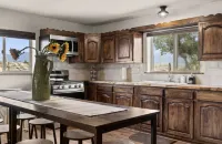 Charming and Spacious Casita Getaway for couples and families.