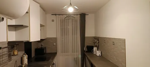 Duplex Lumineux & Wifi Netflix Hotels in Roubaix