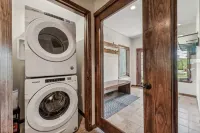 Summit House Luxury Condo