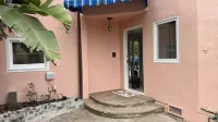 Iconic House an Upper Stair Room Next to the Beach - Panoramic Coastal Views!