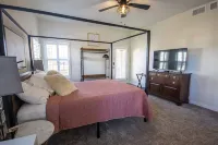 Lovely Loveland Family Retreat Hotels near King Soopers