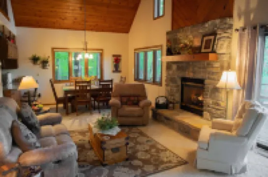 Peace And Tranquility Setting In The Woods!