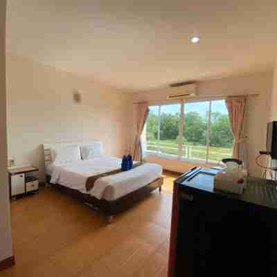 Siriburi Resort Rooms