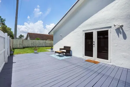 Fabulous 3/2 Home in Ft Lauderdale suburb. Отели рядом с достопримечательностью «Сентрал Бровард Риджинал Парк энд Стадиум»