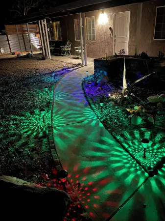 Village House - Hot Tub, Pool, walk to downtown shops