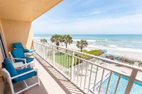 Beachfront Vacation Rental, Beautiful Views from the 3rd story balcony.